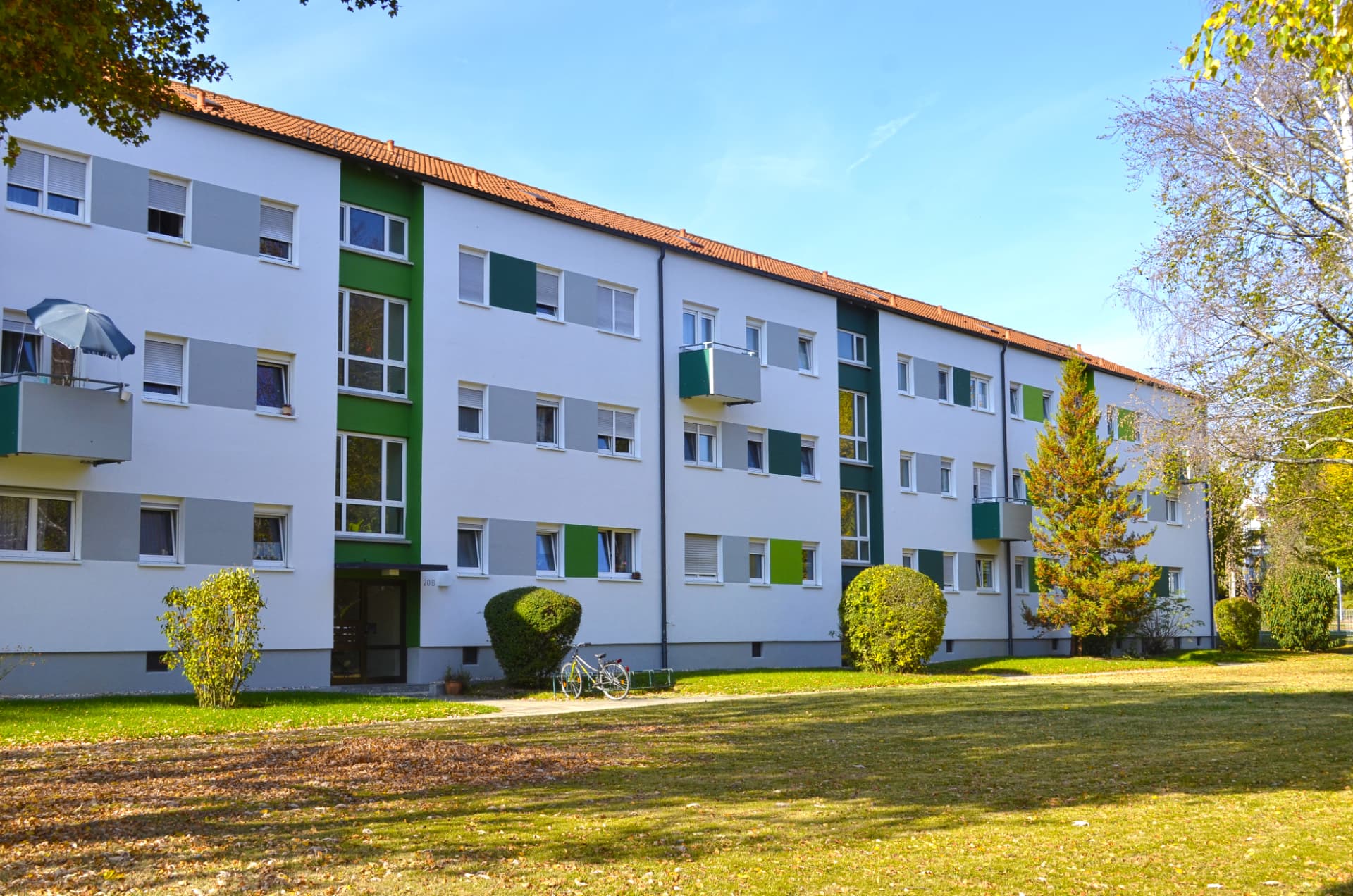 Mehrfamilienhaus in Essen mit Grünanlage